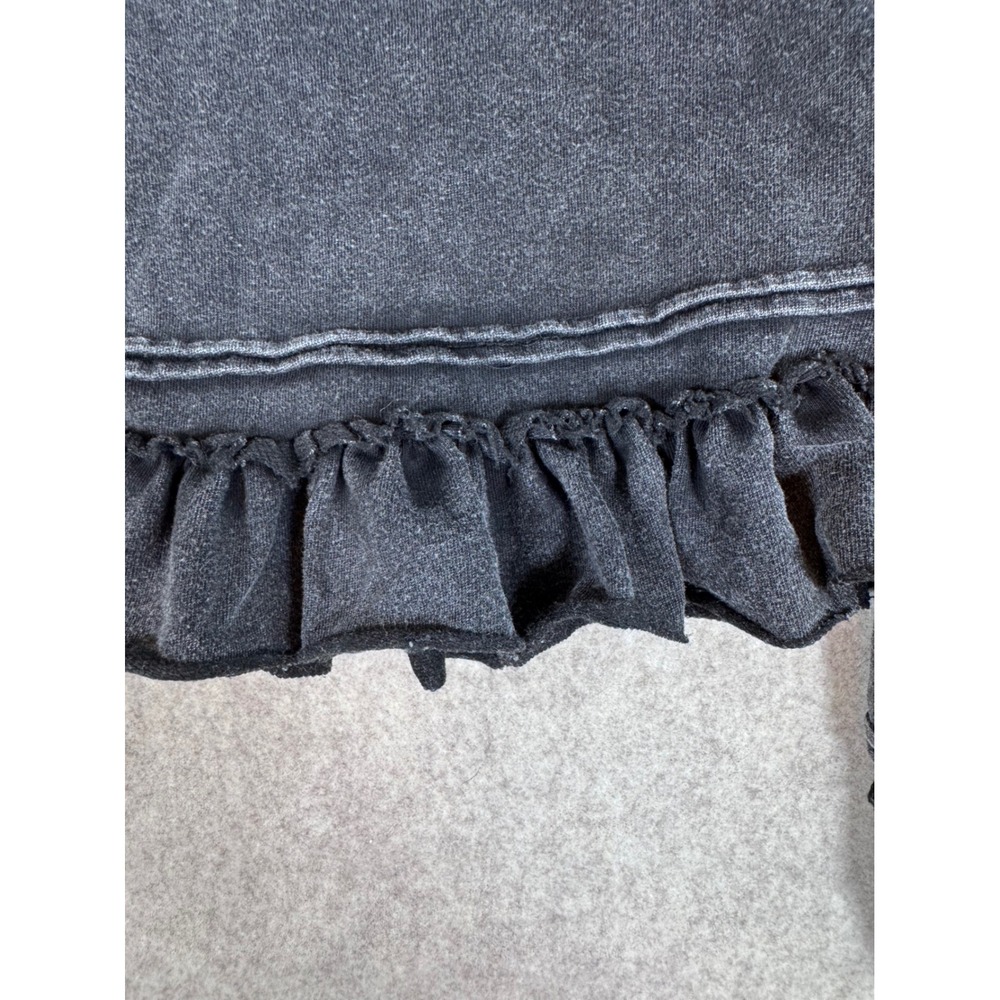 k159. Acid Wash Black Cropped Ruffle Hem Sweatshirt Large Long Sleeve Scoop Neck - Picture 3 of 4